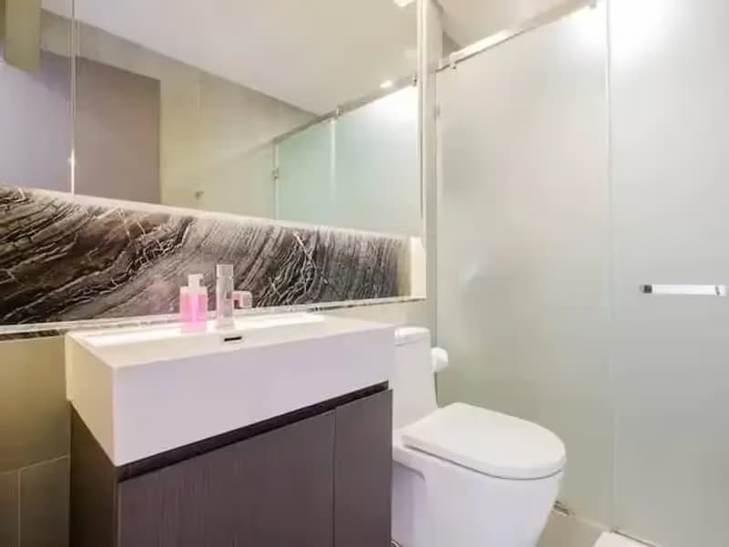 1 Bedroom Condo