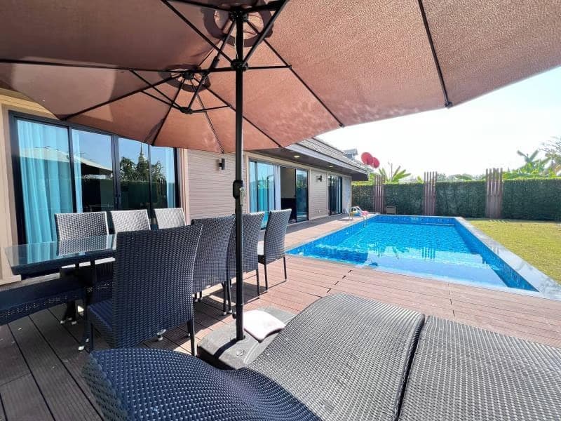 6 Bed House for Rent in Saraphi