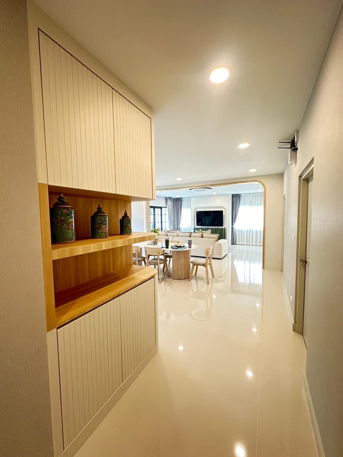 4 Bed House for Rent and Sale in Bang Phli - Image 5