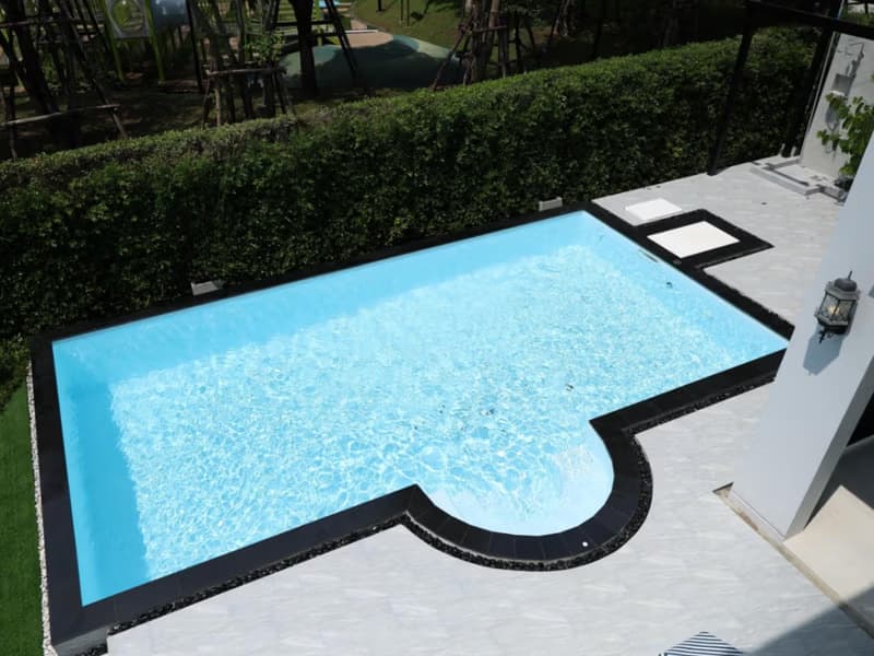 5 Bed House for Rent and Sale in Saphan Sung