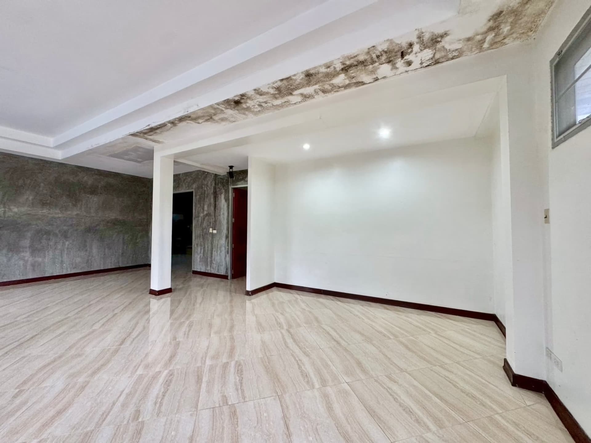 5 ห้องนอน บ้าน สำหรับ ขาย ใน Mueang Chiang Mai District - Image 8