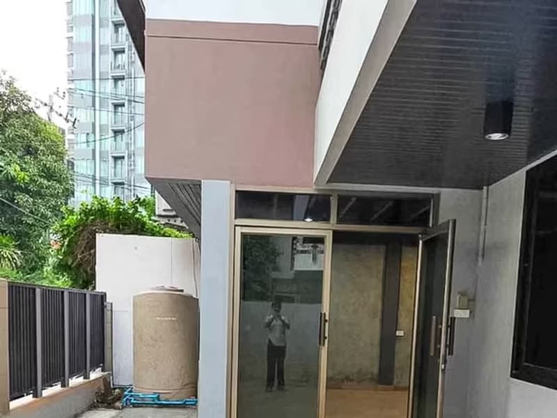 3 Bedroom House for Rent Ekkamai 12