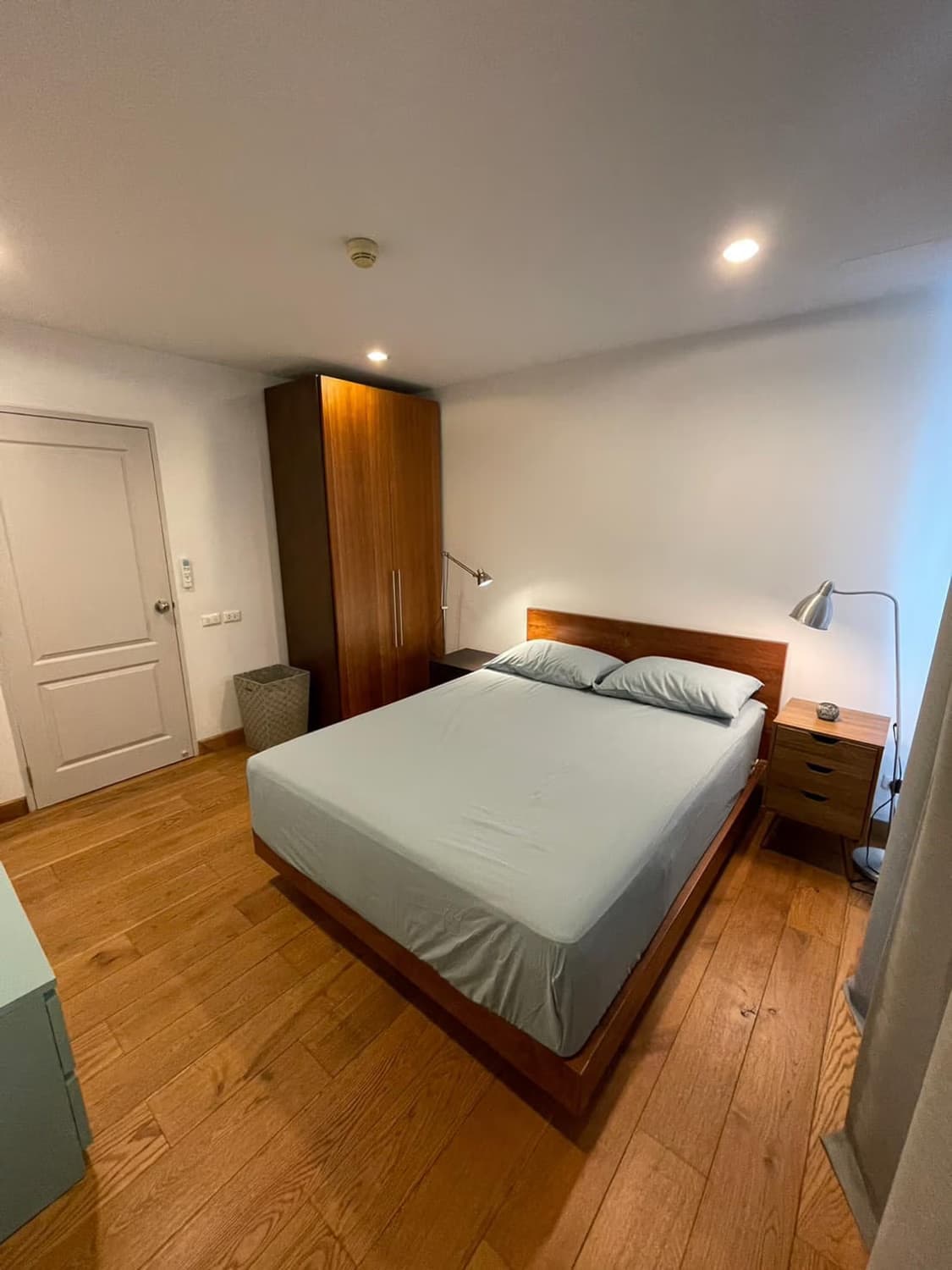 Condo for Rent at The Niche Sukhumvit 49 - Image 3