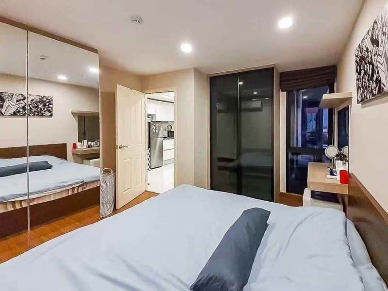 Condo for Rent at The Ace Ekamai