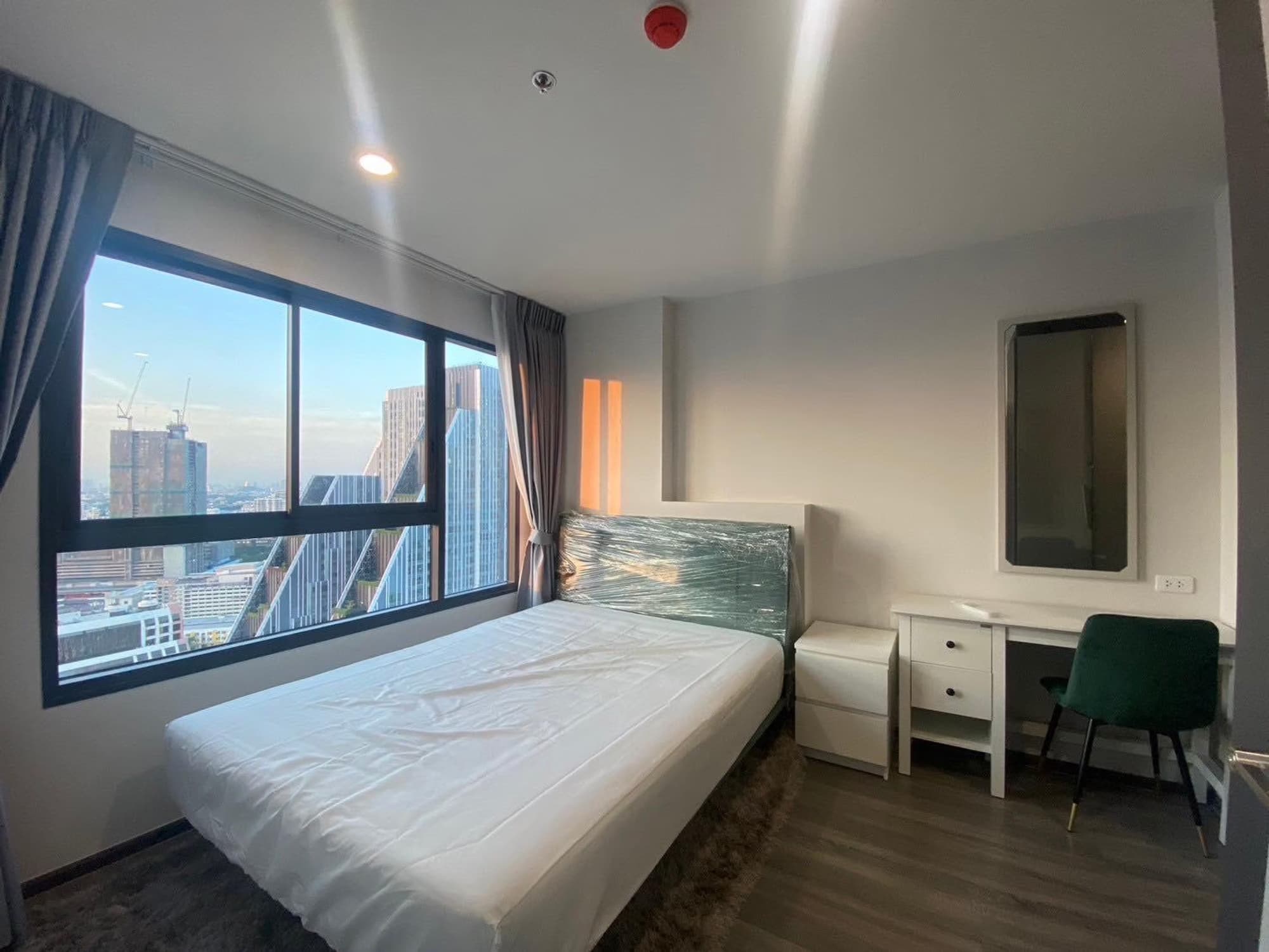1 ห้องนอน คอนโด สำหรับ ขาย ใน Bang Rak - Image 3
