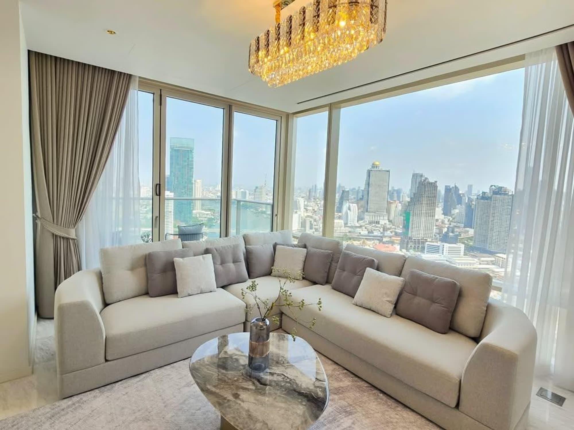 2 Bed Condo for Rent in Sathon - Image 5