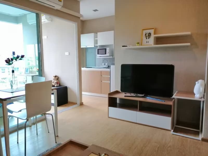 Condo for Rent at One Plus Nineteen 4 Condominium