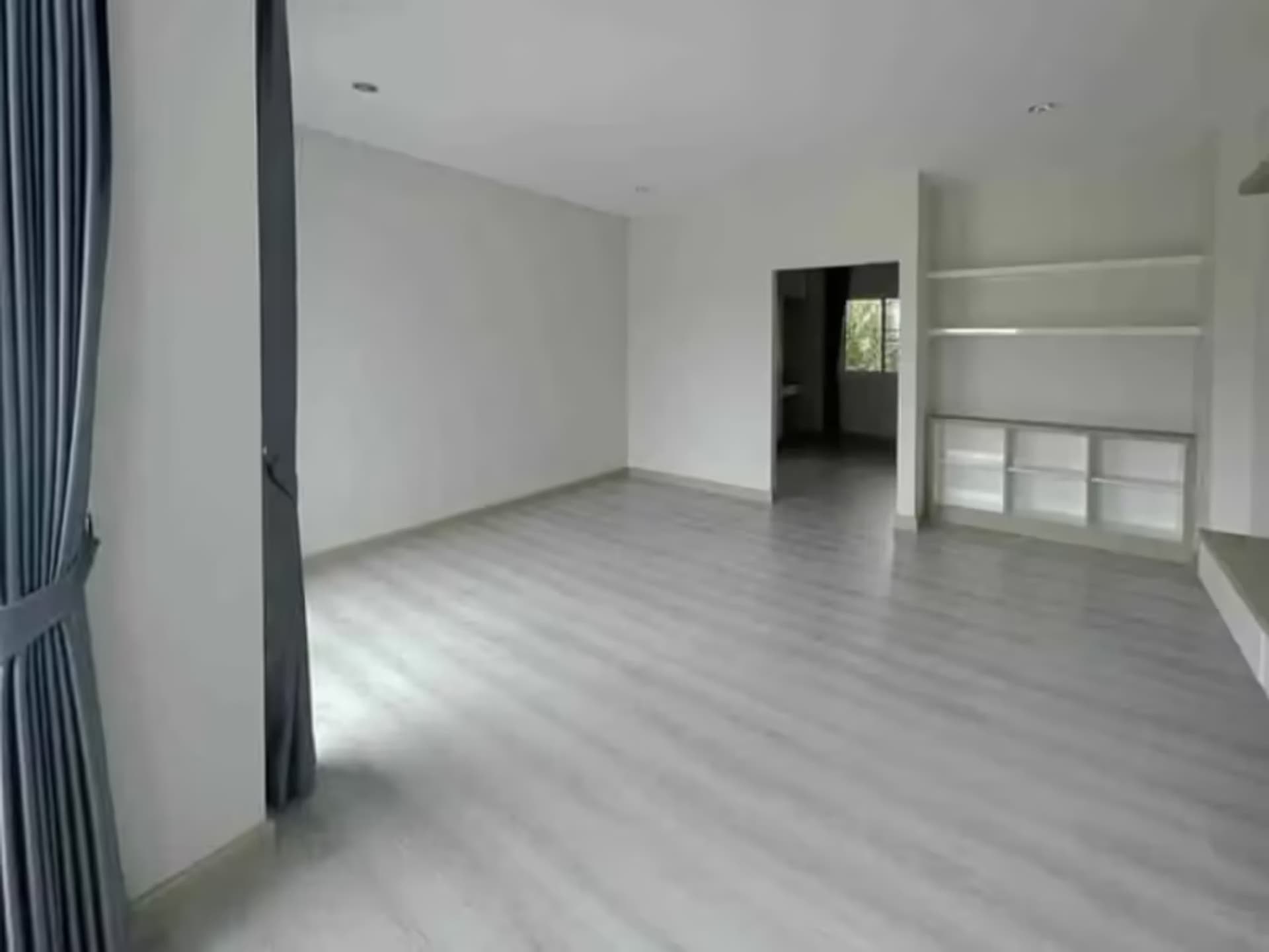 4 Bedroom House - Image 10
