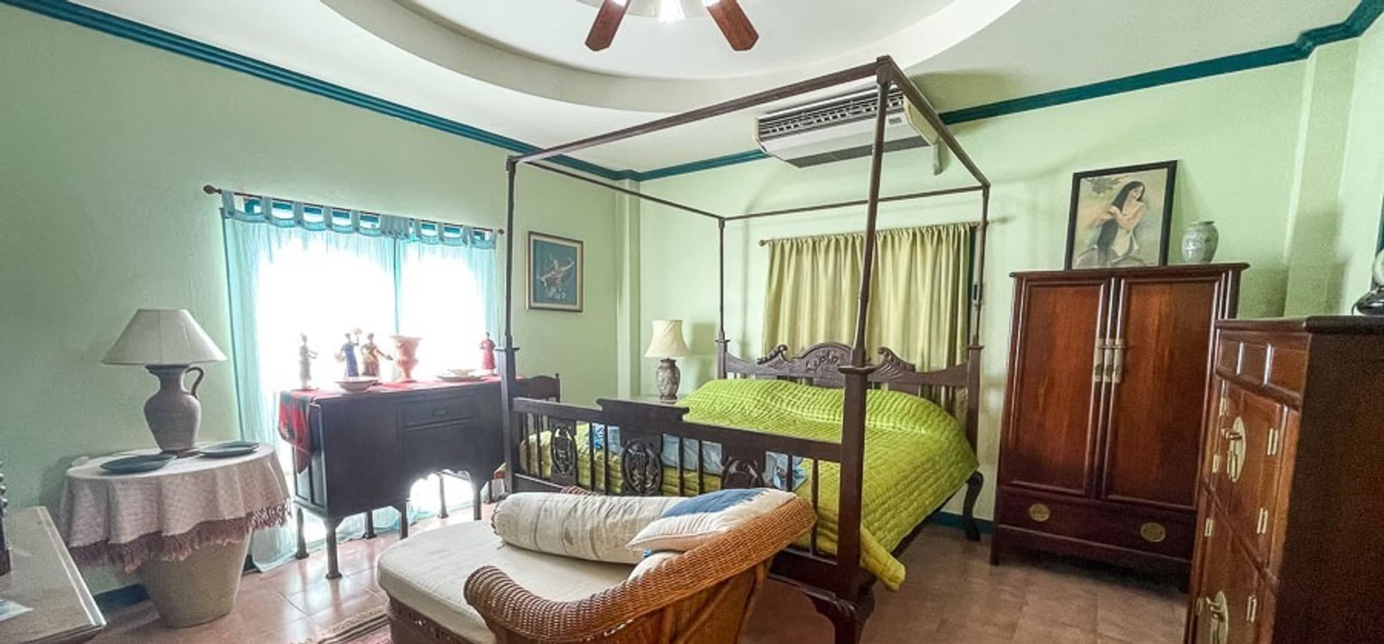 4 Bedroom House - Image 12