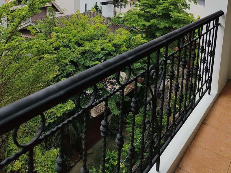 2 Bed Condo for Rent in Khlong Toei