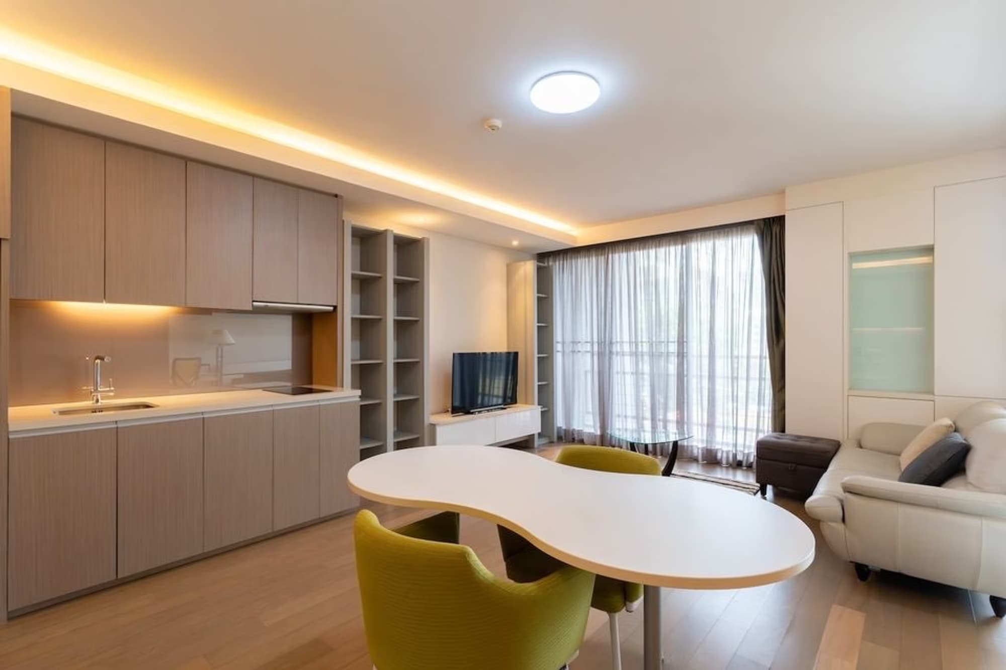 1 Bed Condo for Sale in Watthana - Image 4