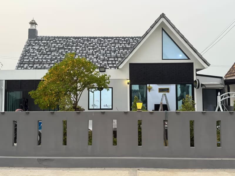 4 Bed House for Rent in San Pa Tong District