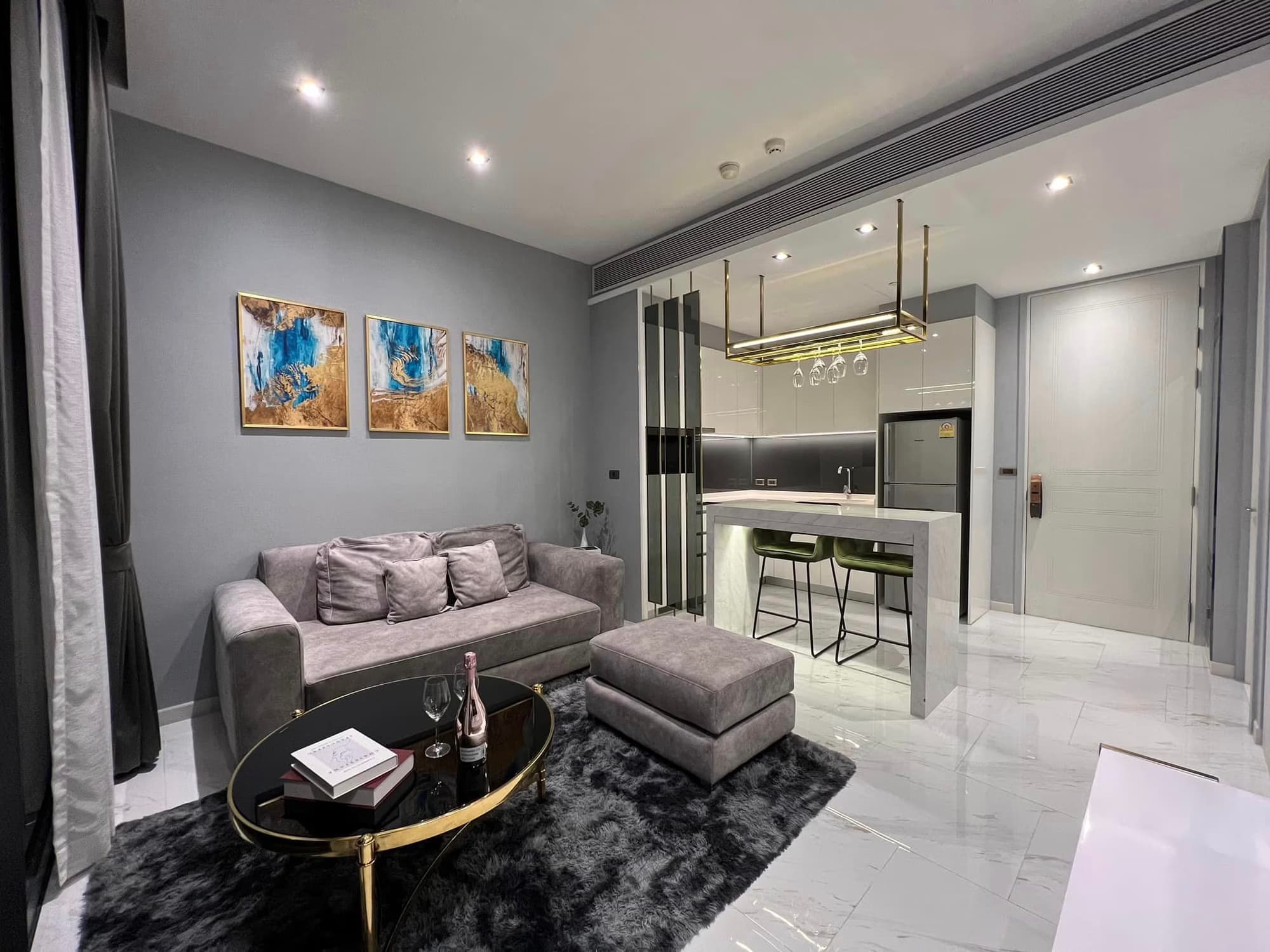 1 ห้องนอน Condo สำหรับ จำหน่าย ใน บางคอแหลม - Image 1