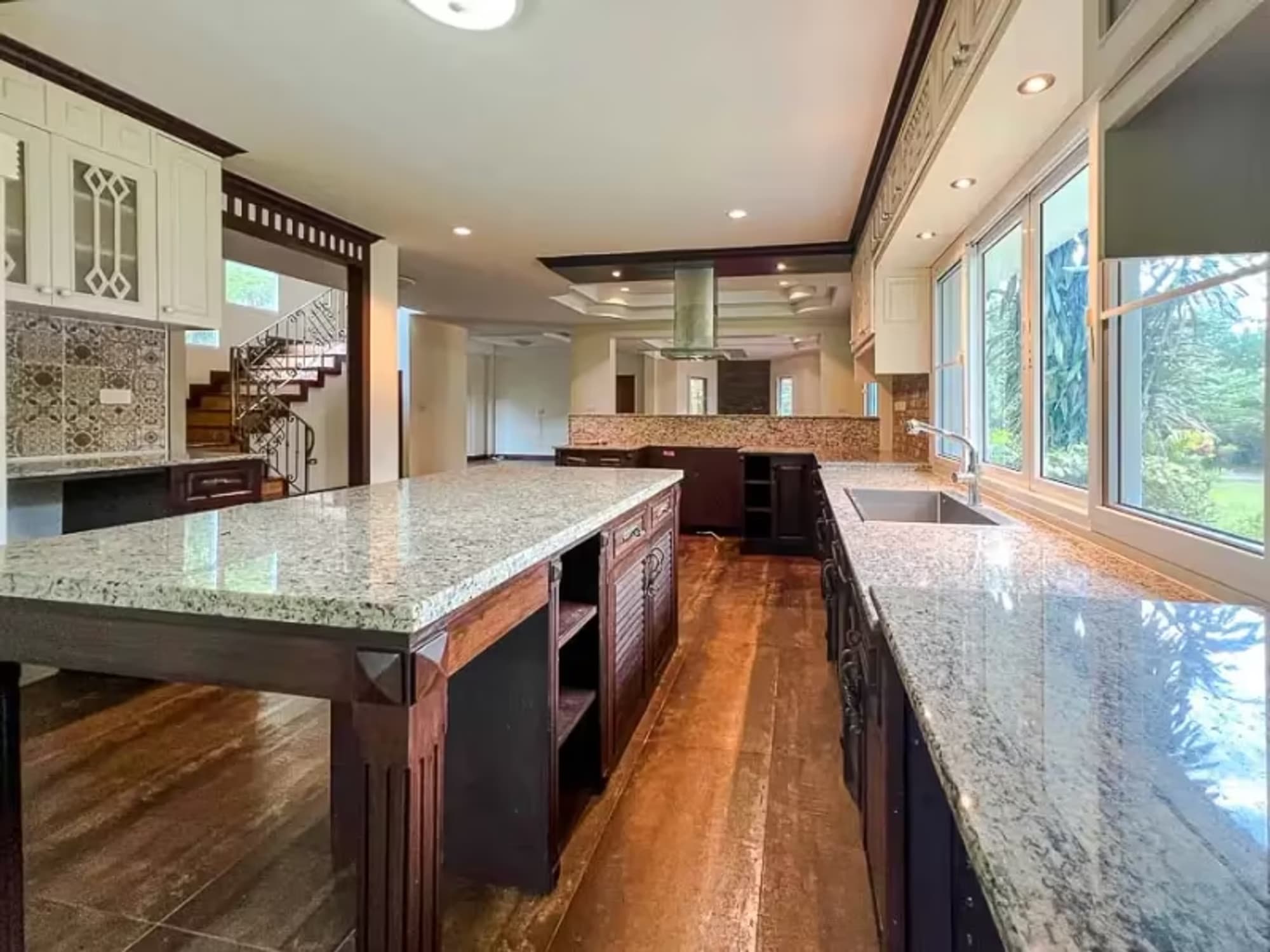 3 Bedroom House - Image 6