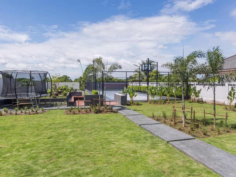 5 Bed House for Sale in San Pa Tong