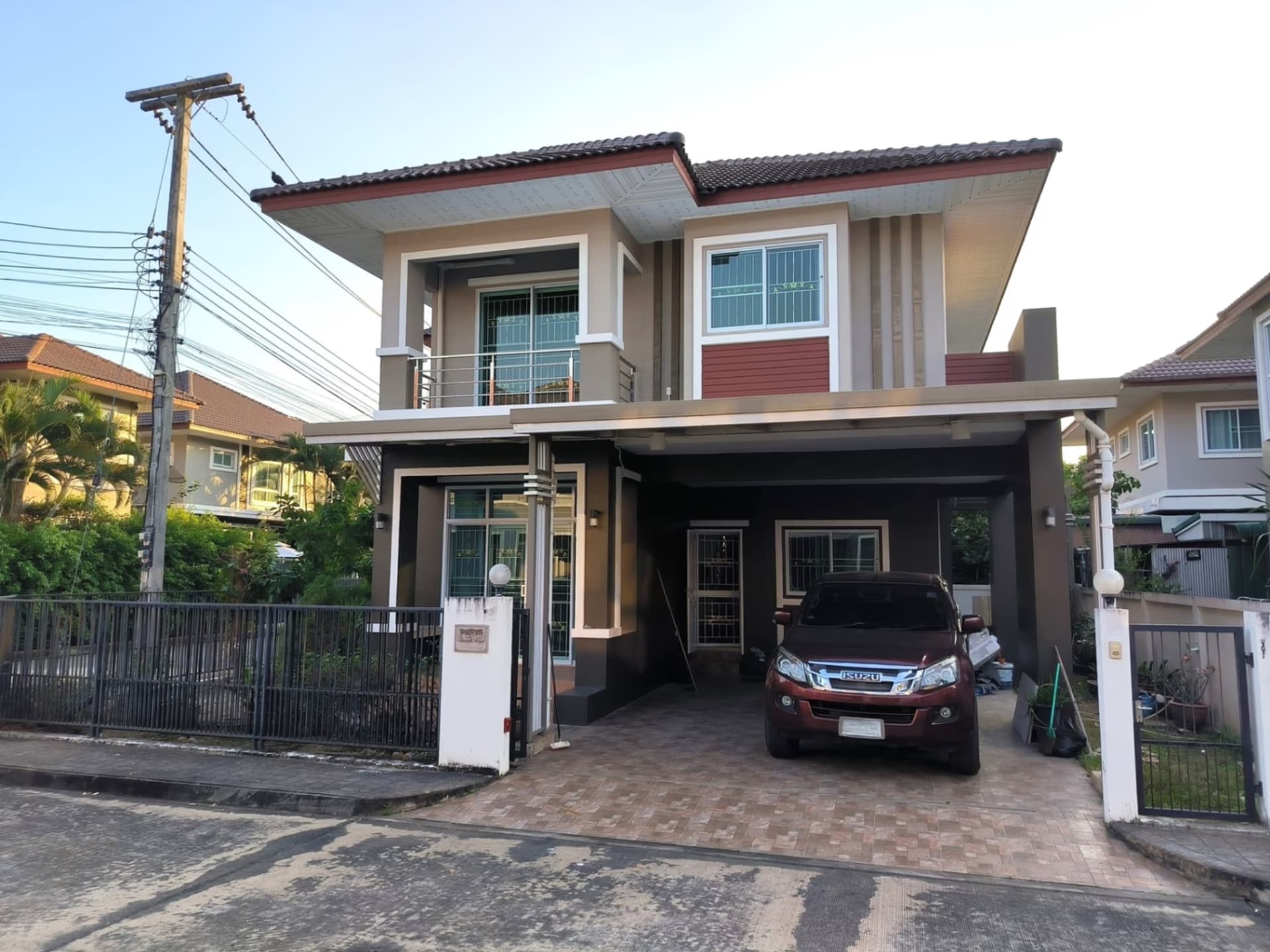3 Bed House for Rent in San Kamphaeng - Image 1