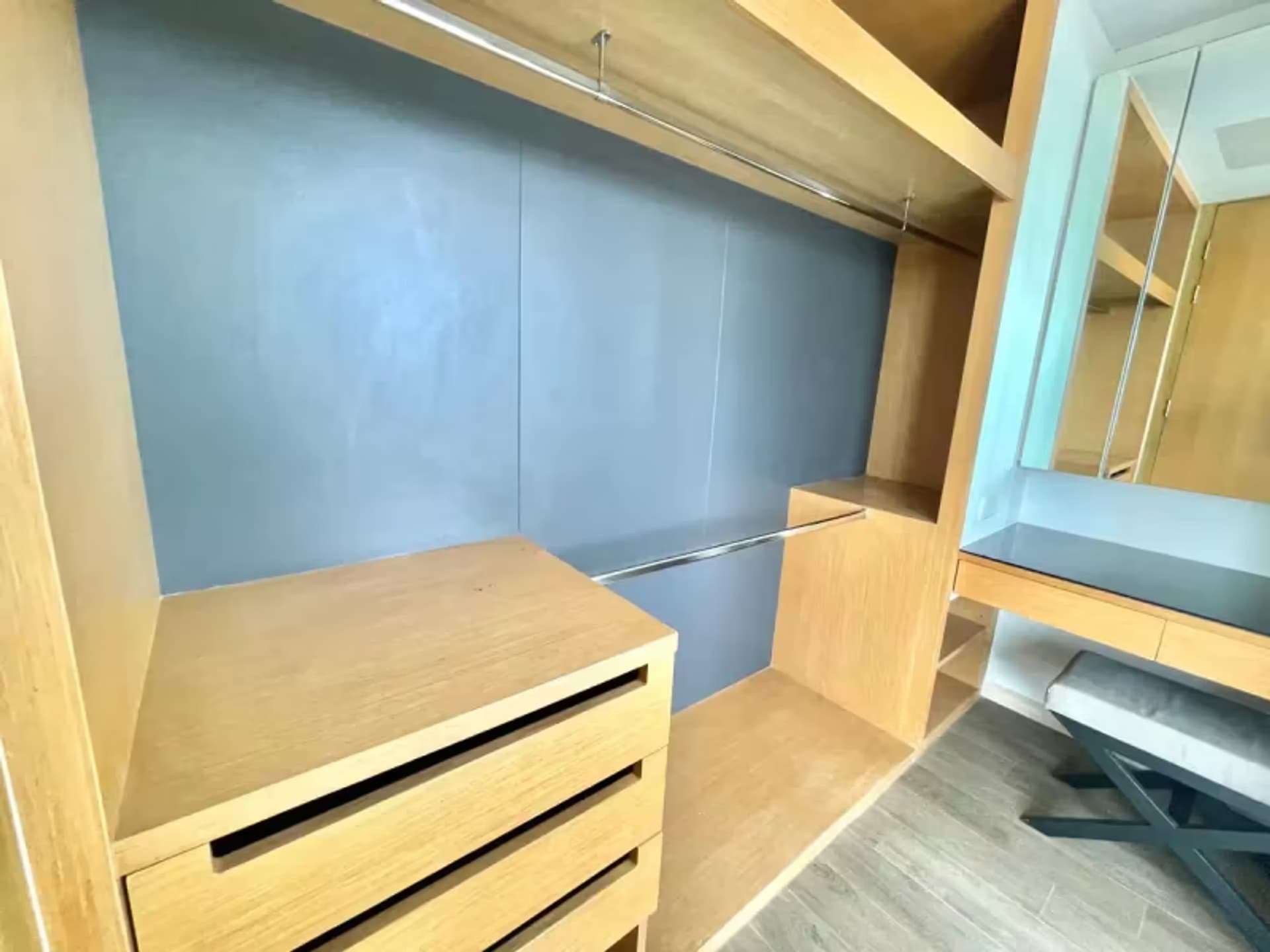  - Image 4