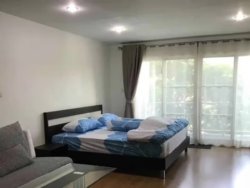 1 Bedroom Condo