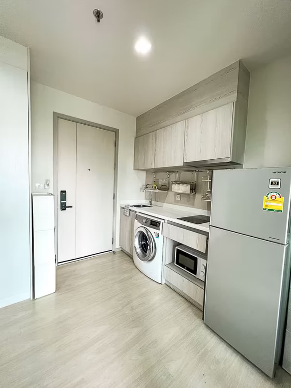 1 Bedroom Condo for Rent at Life Sukhumvit 48 - Image 4