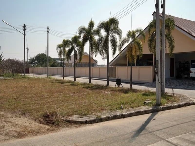  Land for Sale in Hang Dong