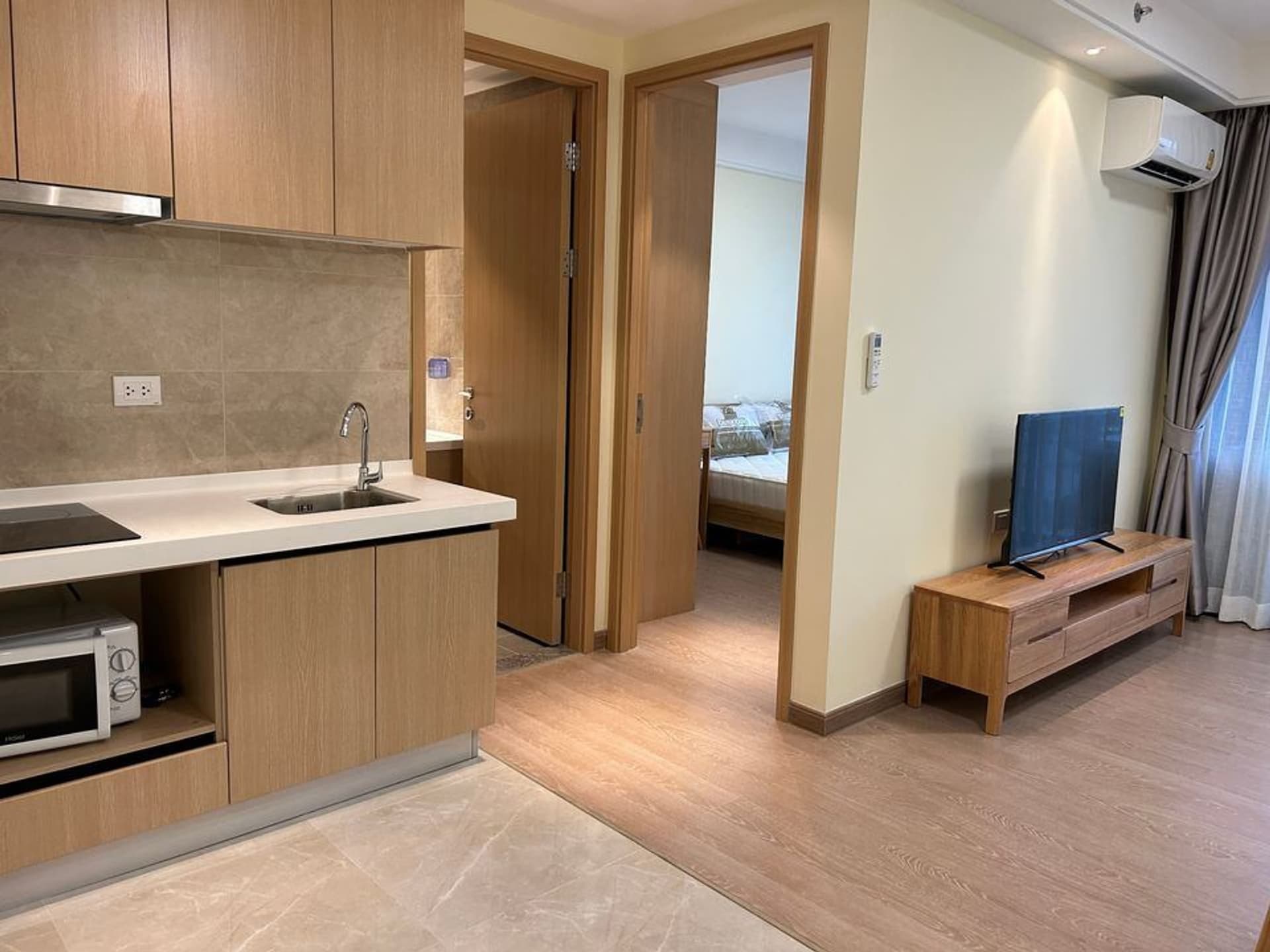 Condo for Rent at Regal Sathon-Naradhiwas - Image 9