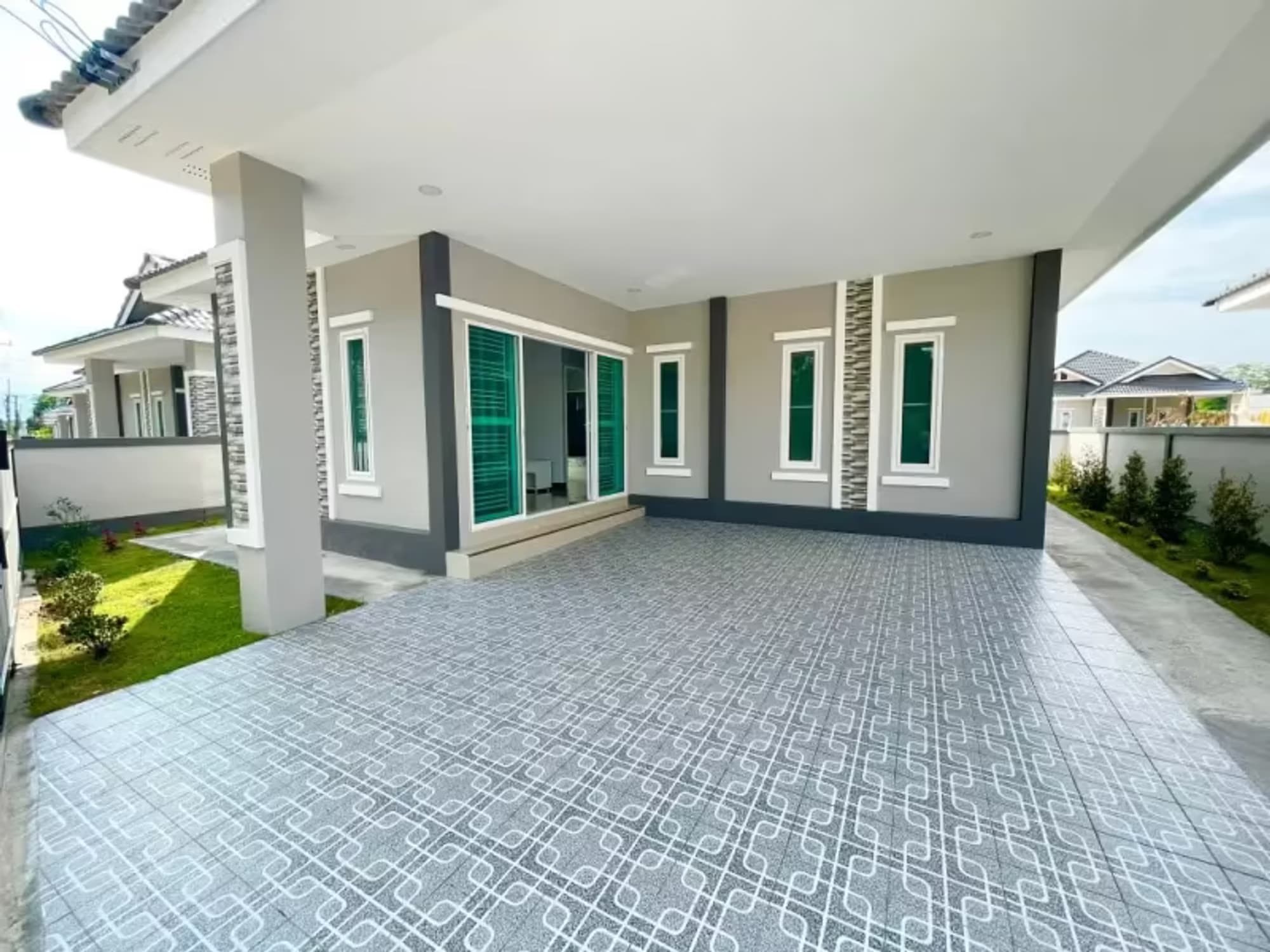 3 Bedroom House - Image 14