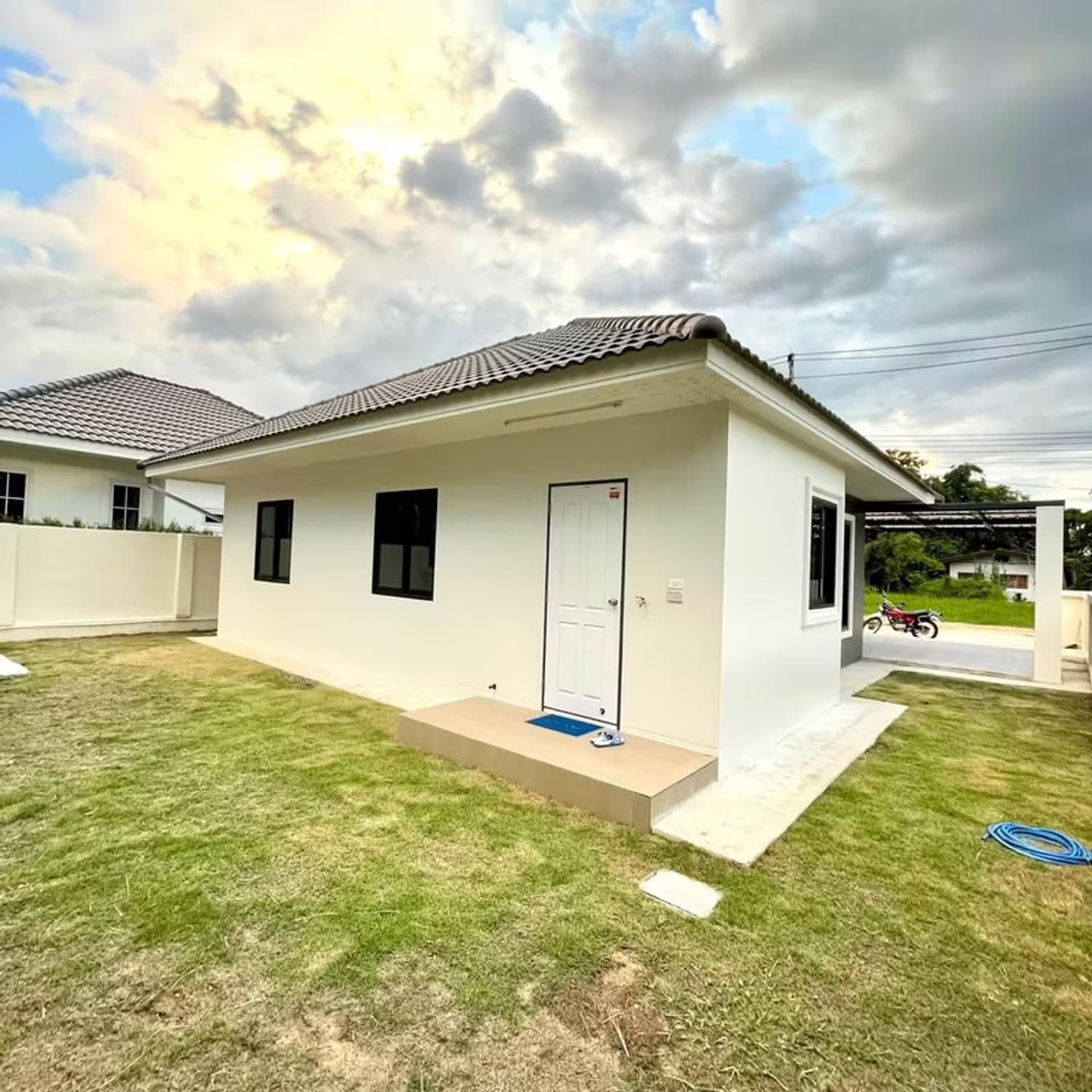 3 Bedroom House - Image 4