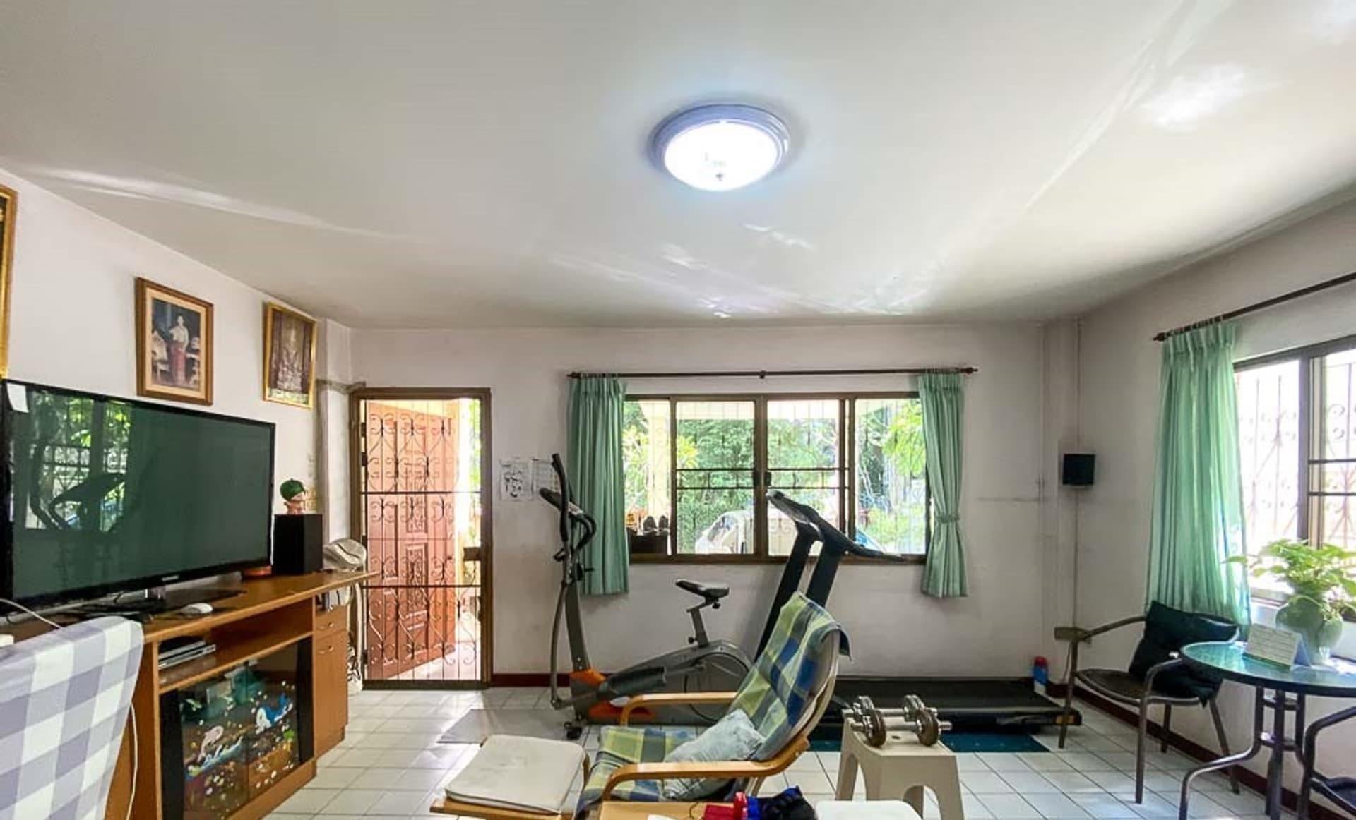 4 Bedroom House - Image 3