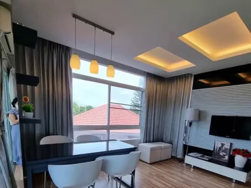 1 Bedroom Condo
