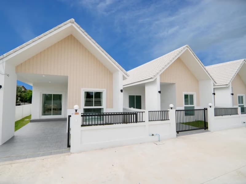 2 Bed House for Rent and Sale in Hang Dong District
