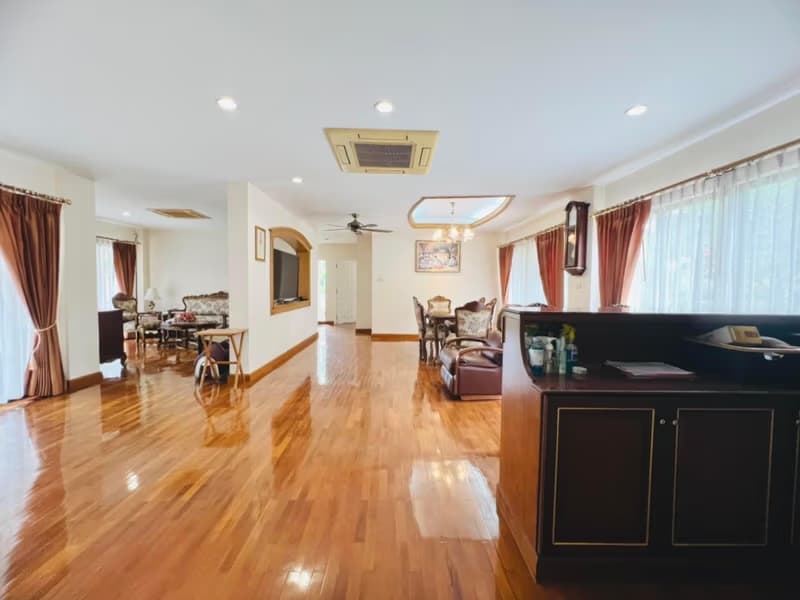 4 Bed House for Sale in Mueang Chiang Mai