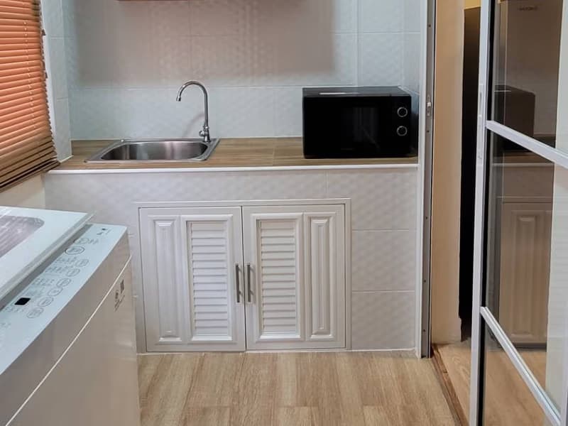 Condo for Sale at Sri Anant Condo  