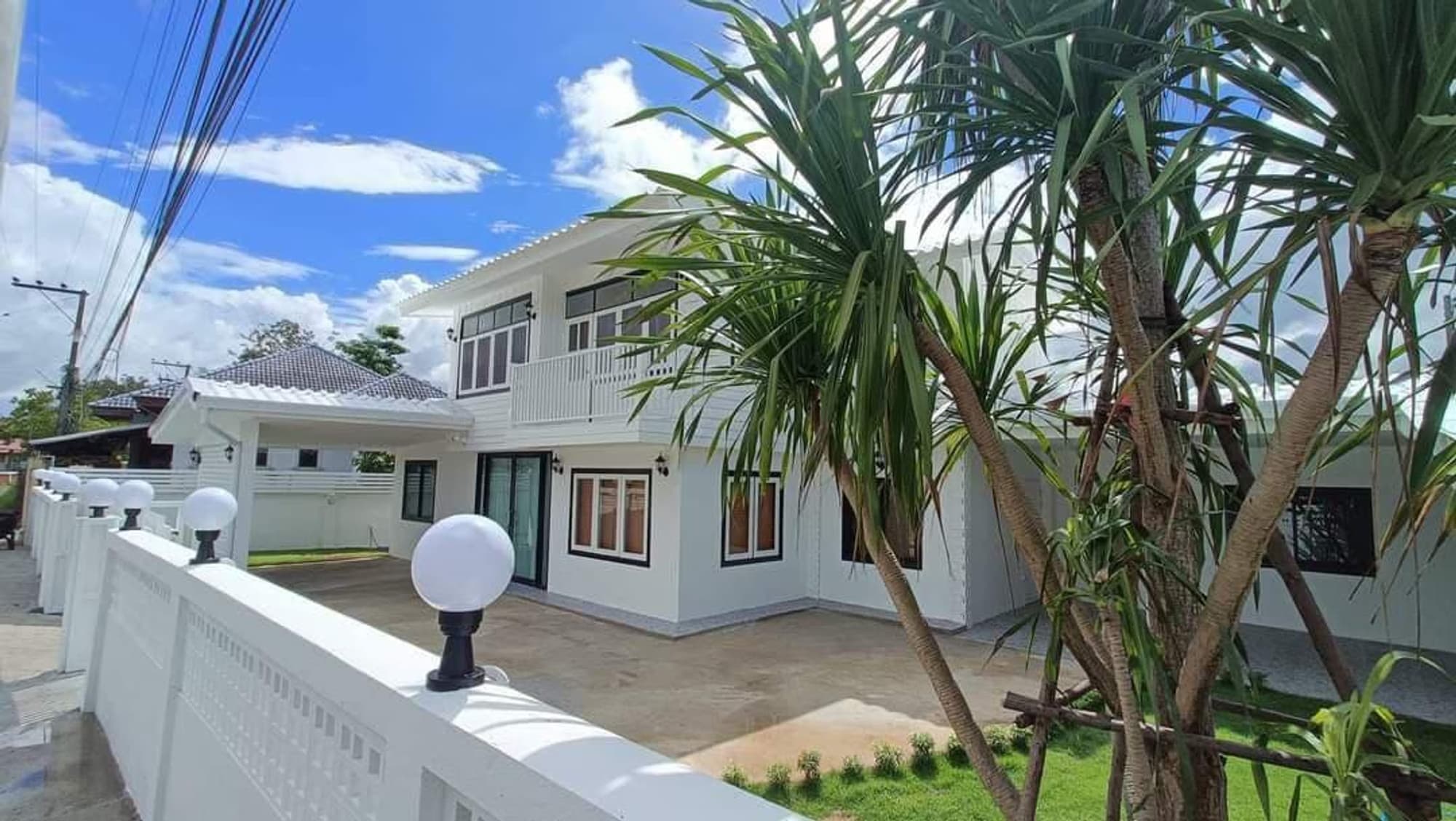 4 Bed House for Sale in San Pa Tong District - Image 1