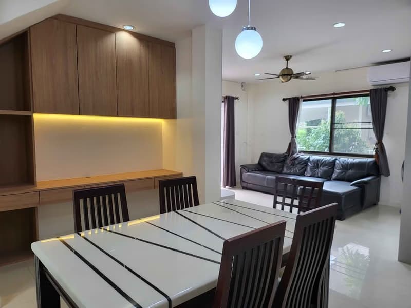 House for Rent in San Phak Wan, Hang Dong.