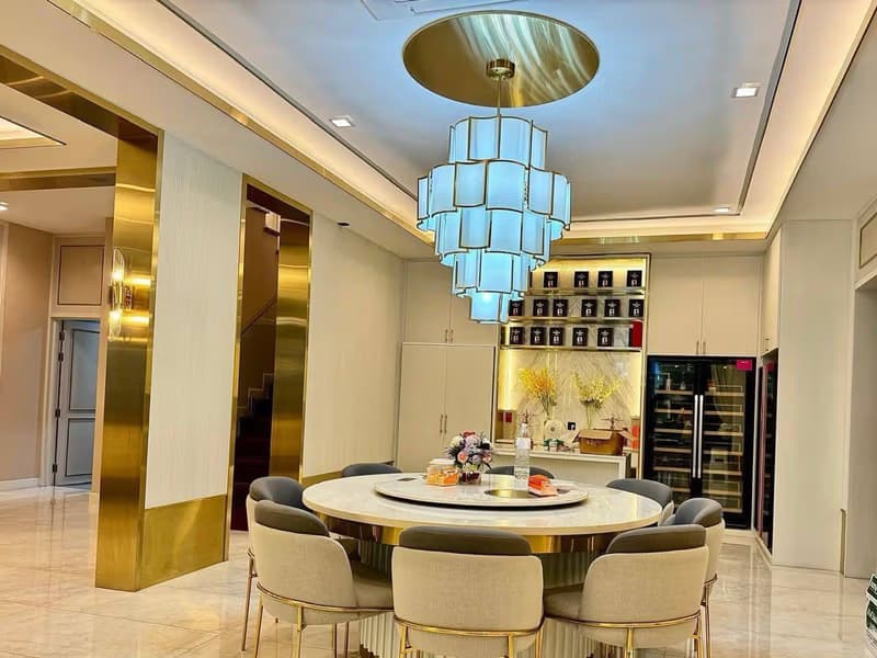 5 Bed House for Sale in Saphan Sung