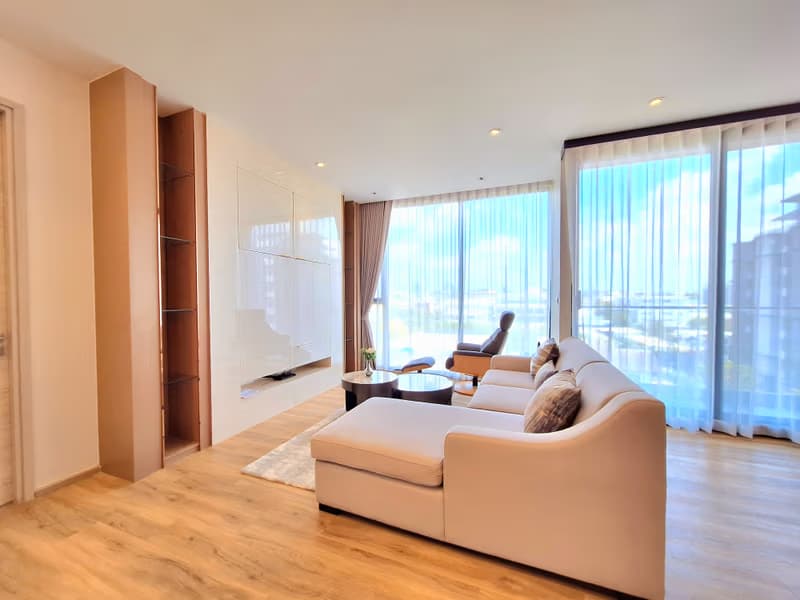 Condo for Rent at Bearing Residence  