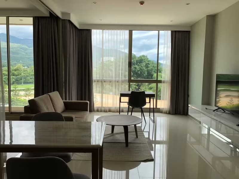 1 Bedroom Condo