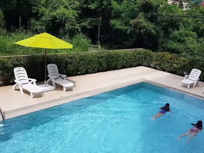 1 Bedroom Condo