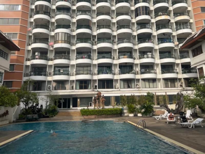 4 Bedroom Condo for Rent/Sale at Hillside 4