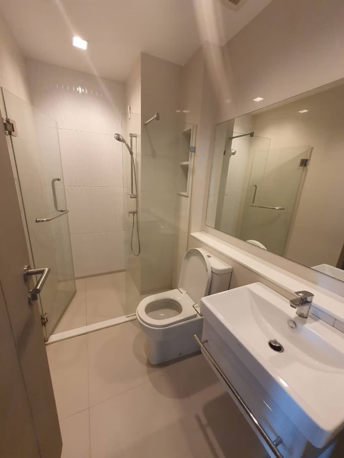 1 Bed Condo for Sale  Near Phra Ram 9 MRT - Image 8