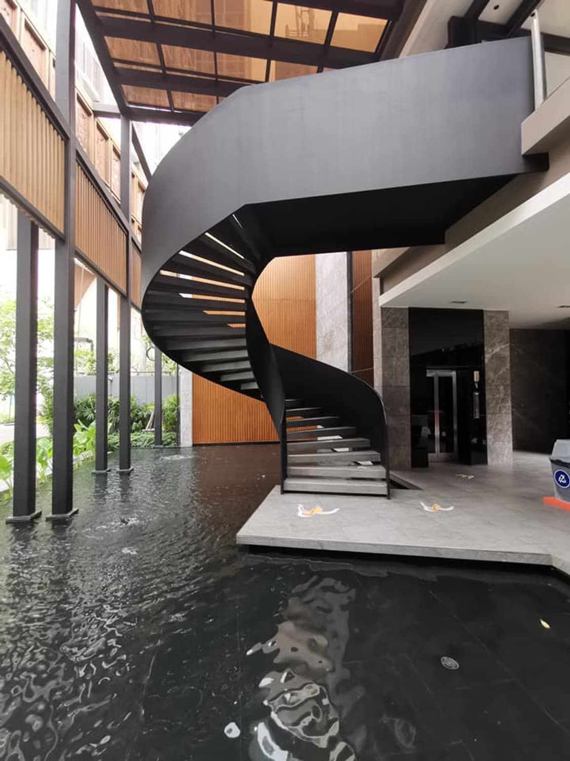 2 Bed Condo for Sale in Phaya Thai - Image 6