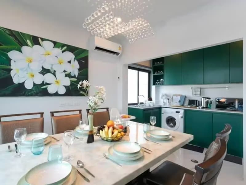4 Bedroom Pool Villa for Rent/Sale near The City