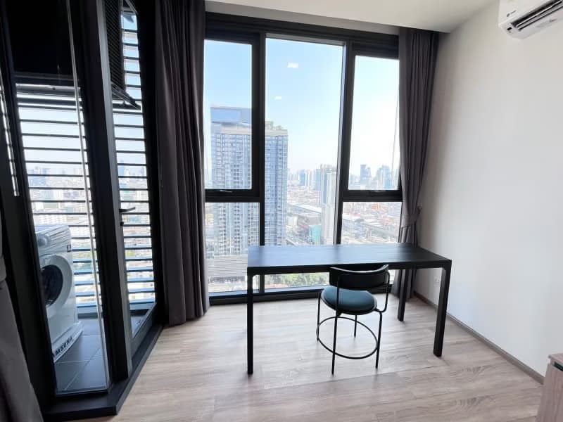 1 Bed Condo for Rent in Phaya Thai