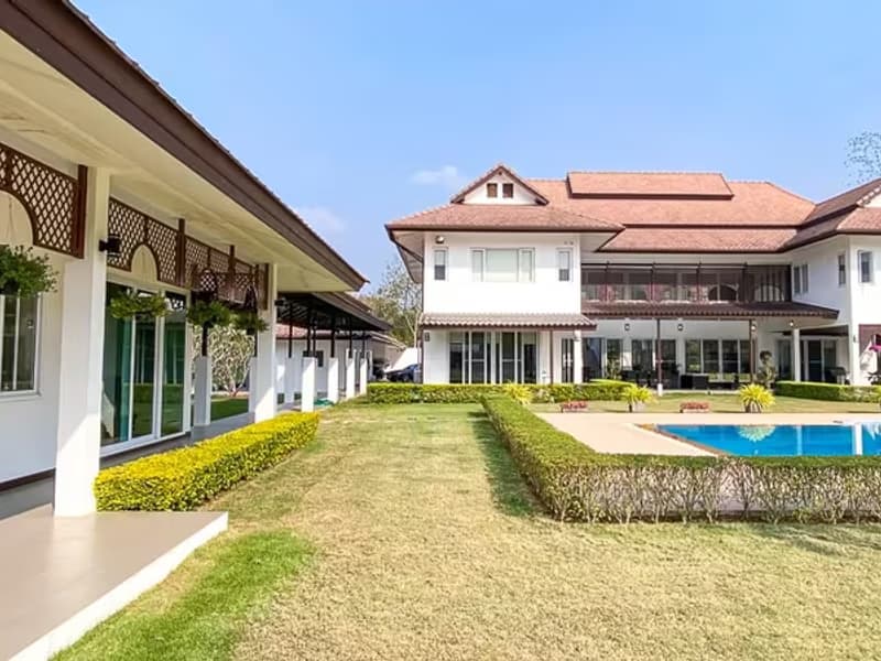 Luxury Pool Villa for Sale/Rent in Mae Rim