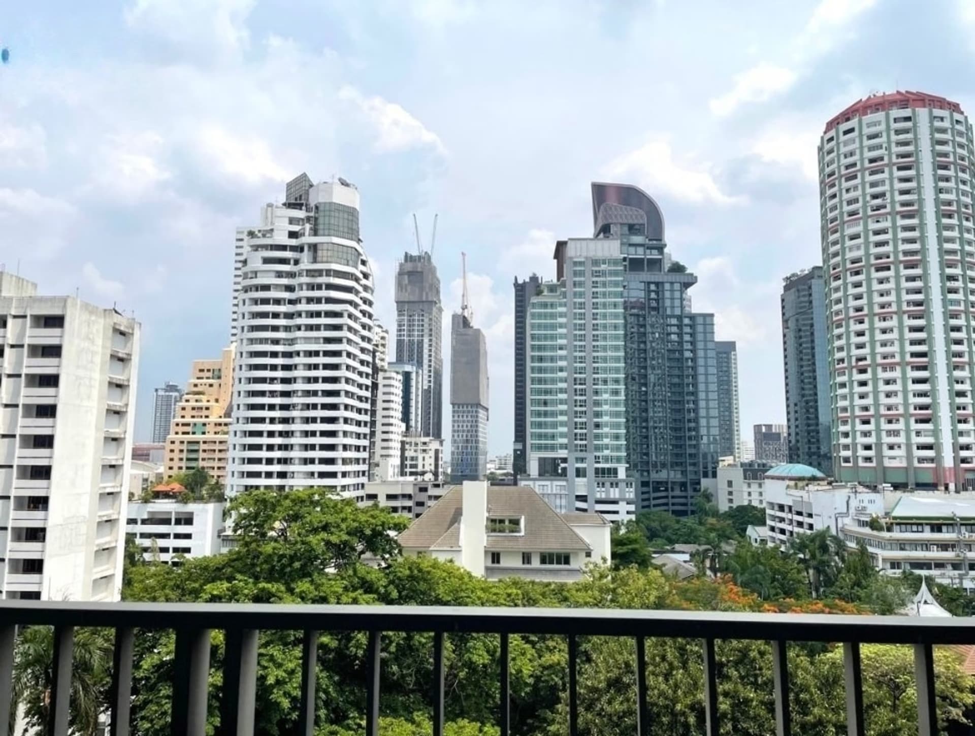 1 Bed Condo for Sale in Watthana - Image 6