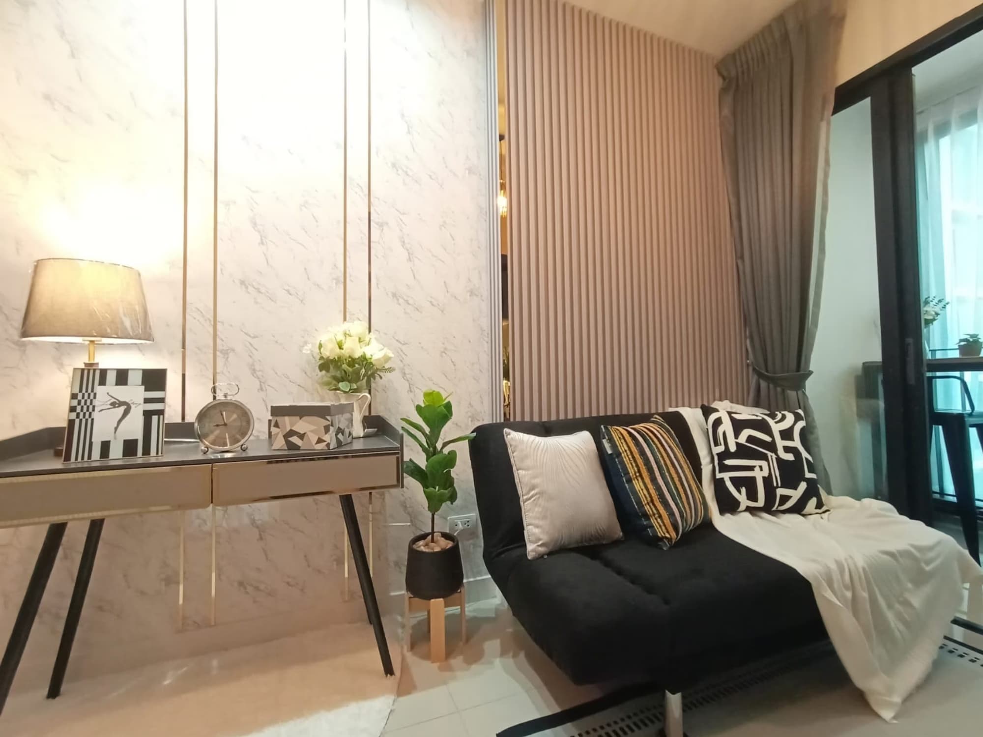 1 Bedroom Condo - Image 2