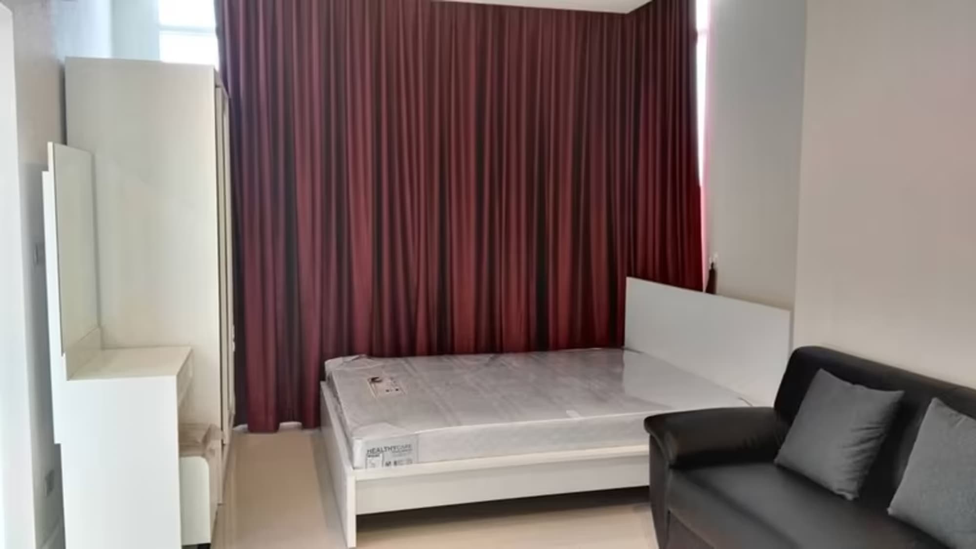 Studio for Rent in  - Image 7