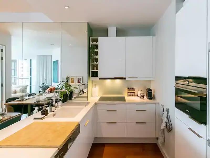 2 Bed Condo for Rent in Khlong Toei