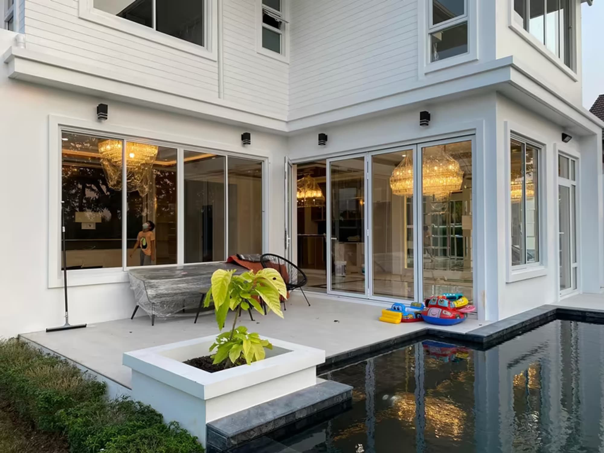 4 Bedroom House - Image 13