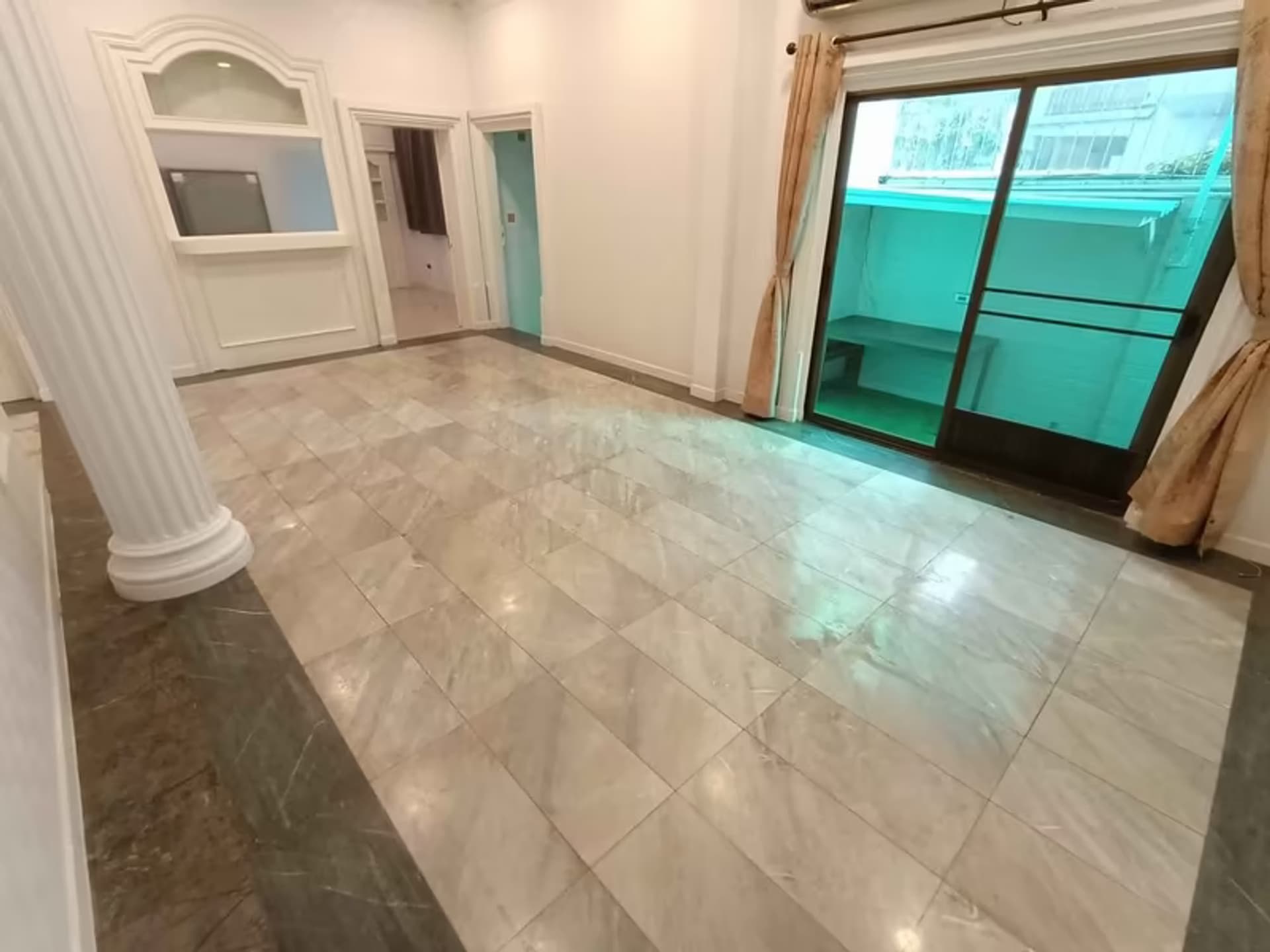  - Image 4